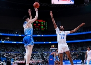 开云体育APP下载-北京男篮主场压倒福建队，夺得连胜