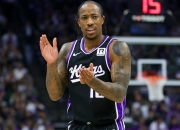 开云体育官方网站-包含德罗赞砍下全队最高得分领衔胜利的词条