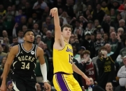 开云体育中国-湖人在纽约续约引热议