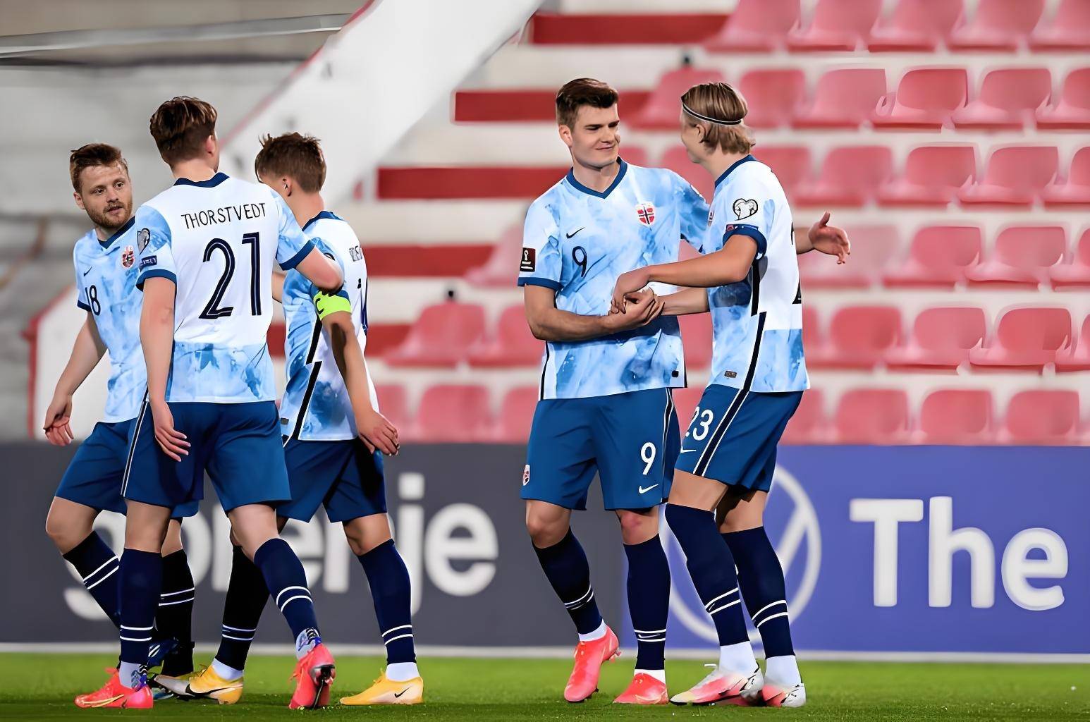 奥地利队在欧预赛中表现不俗,轻松突围 奥地利队在欧预赛中表现不俗,轻松突围