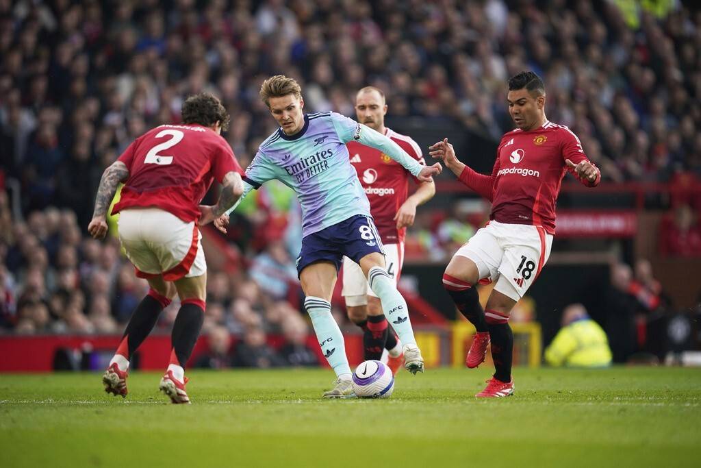 利物浦不敌切尔西,领跑席位不受动摇的简单介绍 利物浦不敌切尔西,领跑席位不受动摇的简单介绍