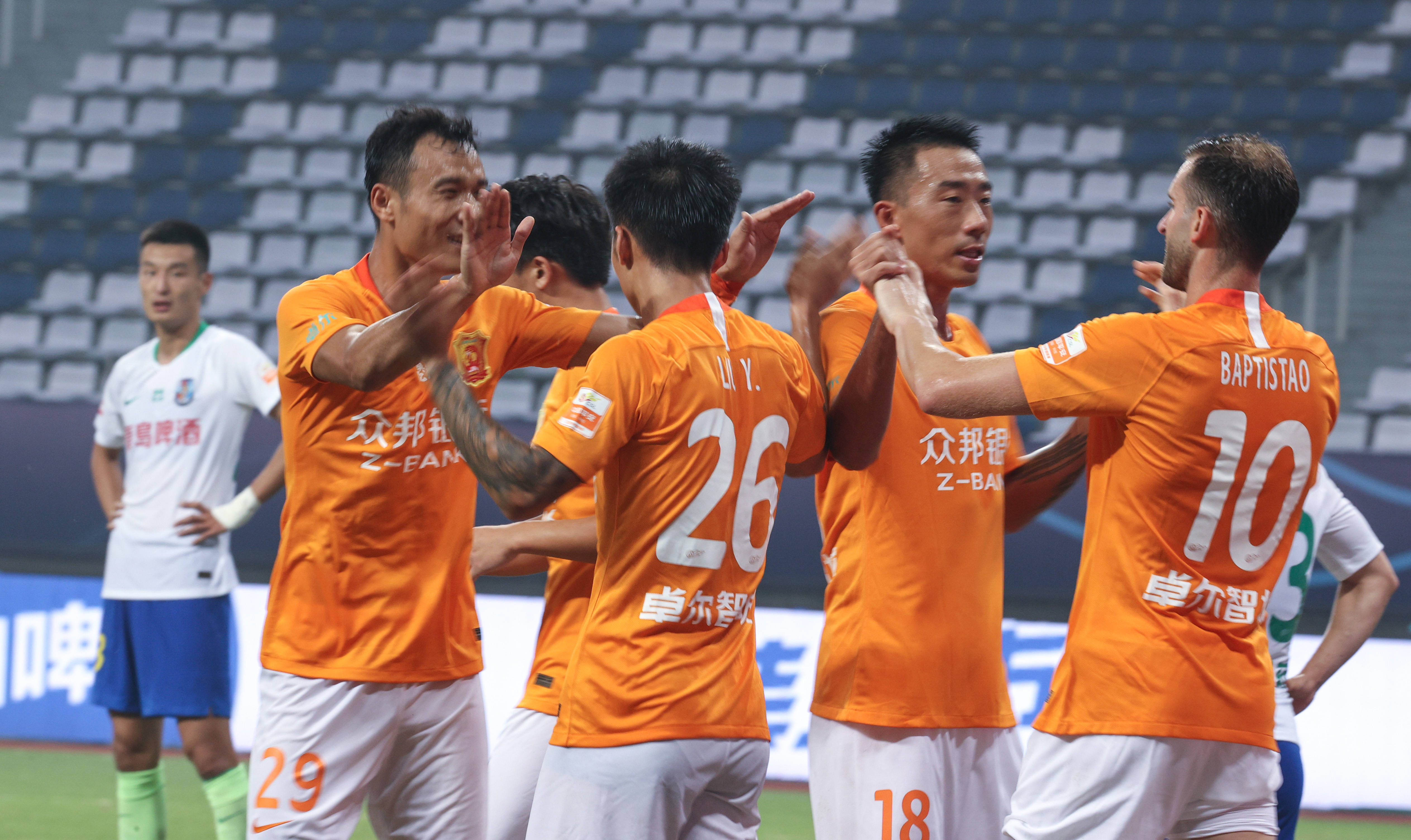 包含武汉卓尔在主场取得胜利,赢得球迷支持的词条 包含武汉卓尔在主场取得胜利,赢得球迷支持的词条