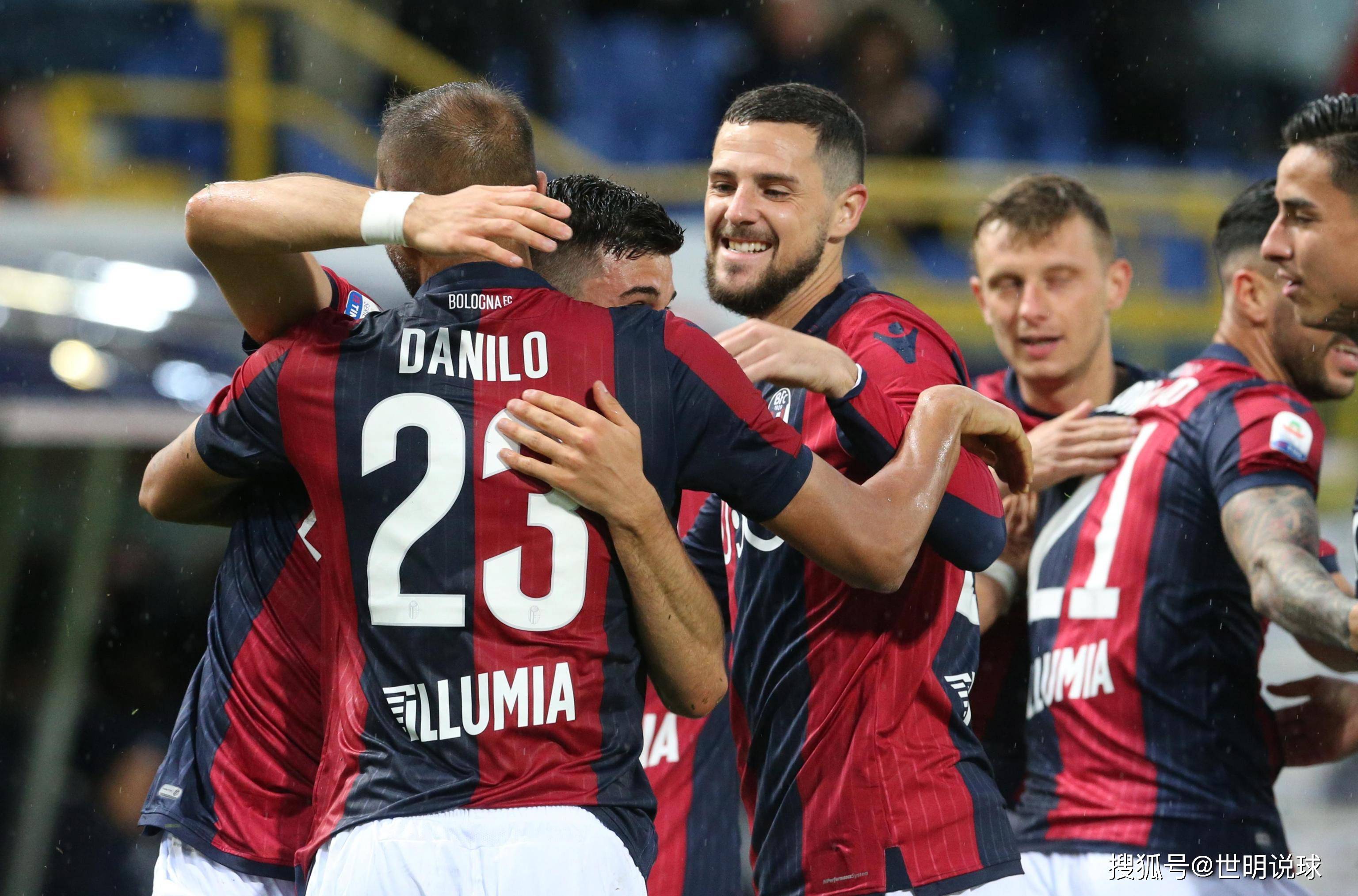 卡利亚里门将关键扑救,帮助球队成功逆转比赛 卡利亚里门将关键扑救,帮助球队成功逆转比赛