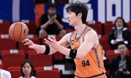 奥尔良遭遇失利,战绩持续低迷状态 奥尔良遭遇失利,战绩持续低迷状态