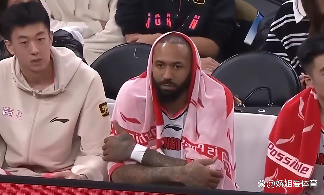 篮球场上的每一次对决都是惊心动魄的一幕!的简单介绍 篮球场上的每一次对决都是惊心动魄的一幕!的简单介绍