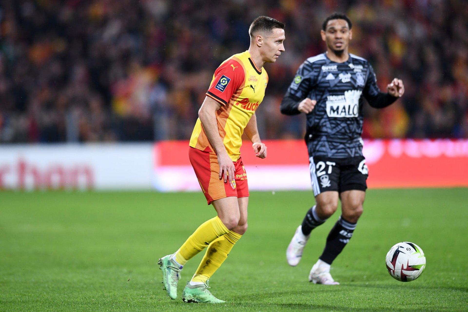 包含尼斯球员纷纷在练习中展现出有竞争力的状态的词条 包含尼斯球员纷纷在练习中展现出有竞争力的状态的词条