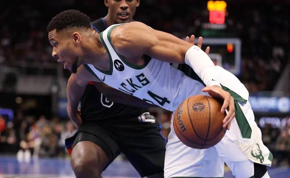 关于雄鹿连胜创纪录,场均得分领先全联盟强队的信息 关于雄鹿连胜创纪录,场均得分领先全联盟强队的信息