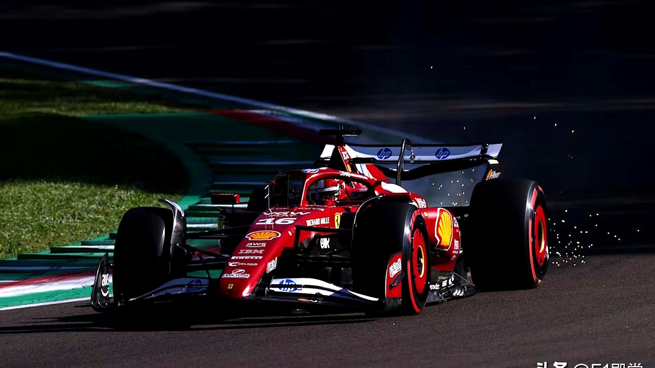 国家队迎来一场历史性的F1赛车对决的简单介绍 国家队迎来一场历史性的F1赛车对决的简单介绍