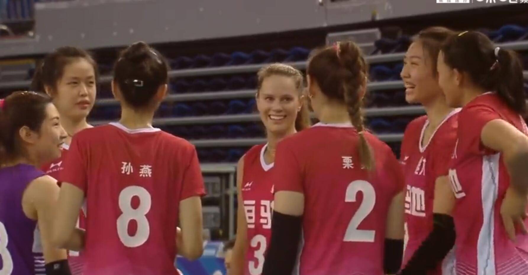 排球赛事中恒大战胜对手成功伤退 排球赛事中恒大战胜对手成功伤退