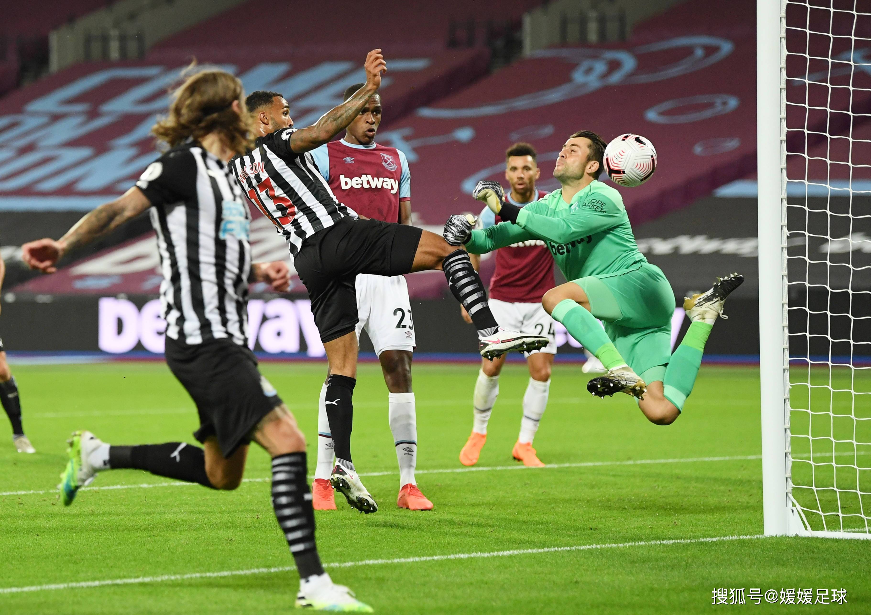 关于顶级足球对决精彩绝伦,令人热血沸腾的信息 关于顶级足球对决精彩绝伦,令人热血沸腾的信息