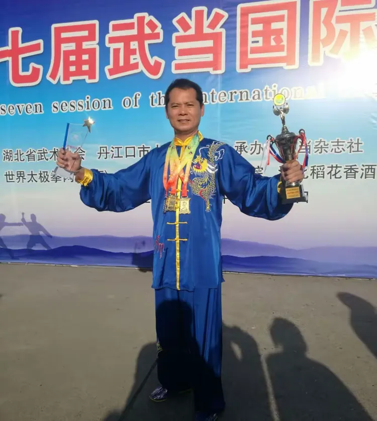 豪取金牌,韩国代表团斩获佳绩 豪取金牌,韩国代表团斩获佳绩