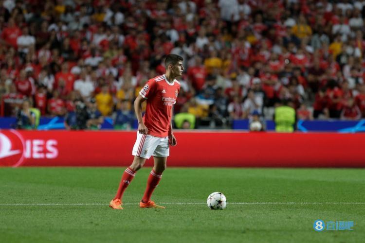 巴黎圣日耳曼签下罗马前锋安东尼,提升进攻火力的简单介绍 巴黎圣日耳曼签下罗马前锋安东尼,提升进攻火力的简单介绍