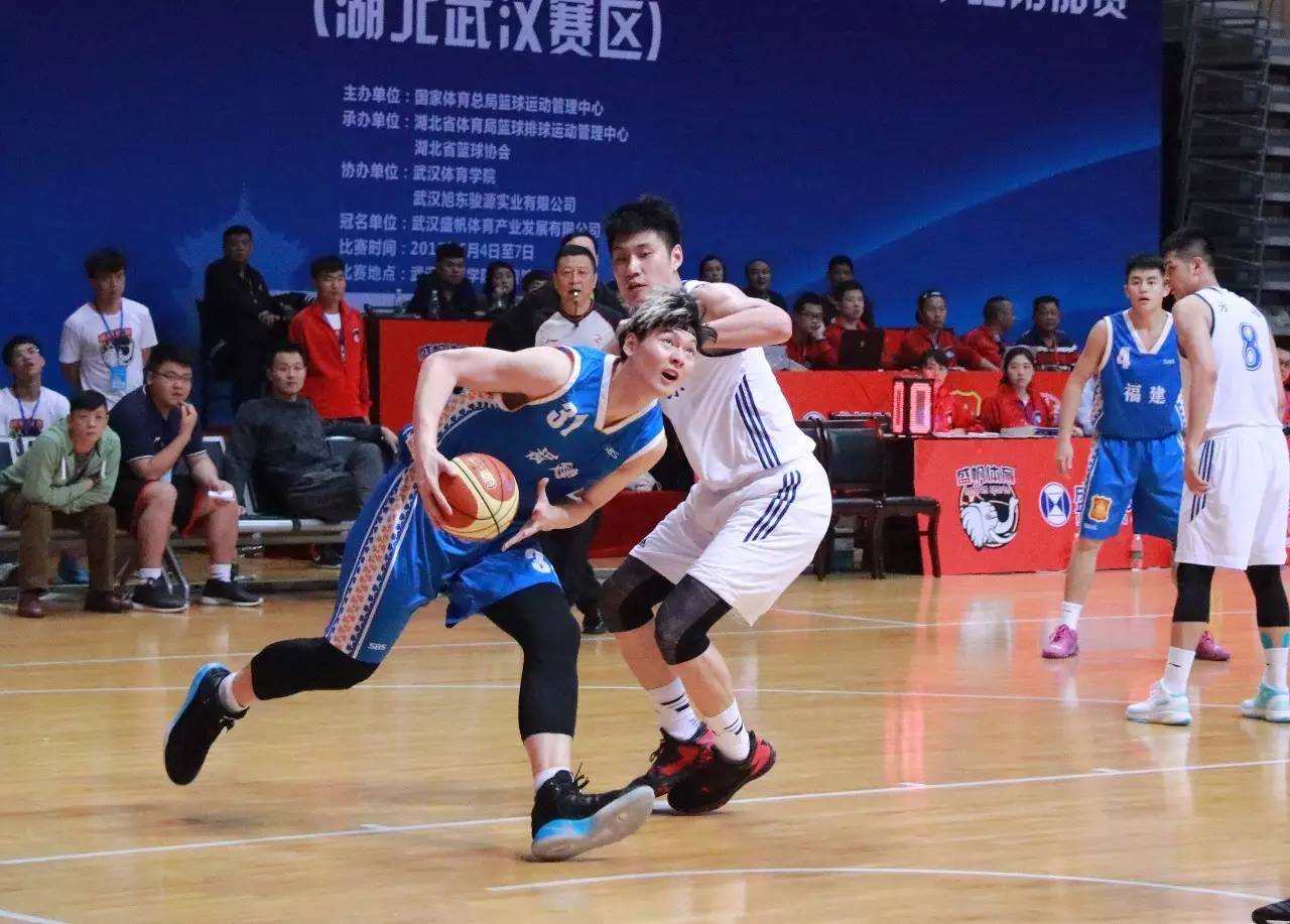 湖北男篮主场告捷,取得季后赛入场券 湖北男篮主场告捷,取得季后赛入场券