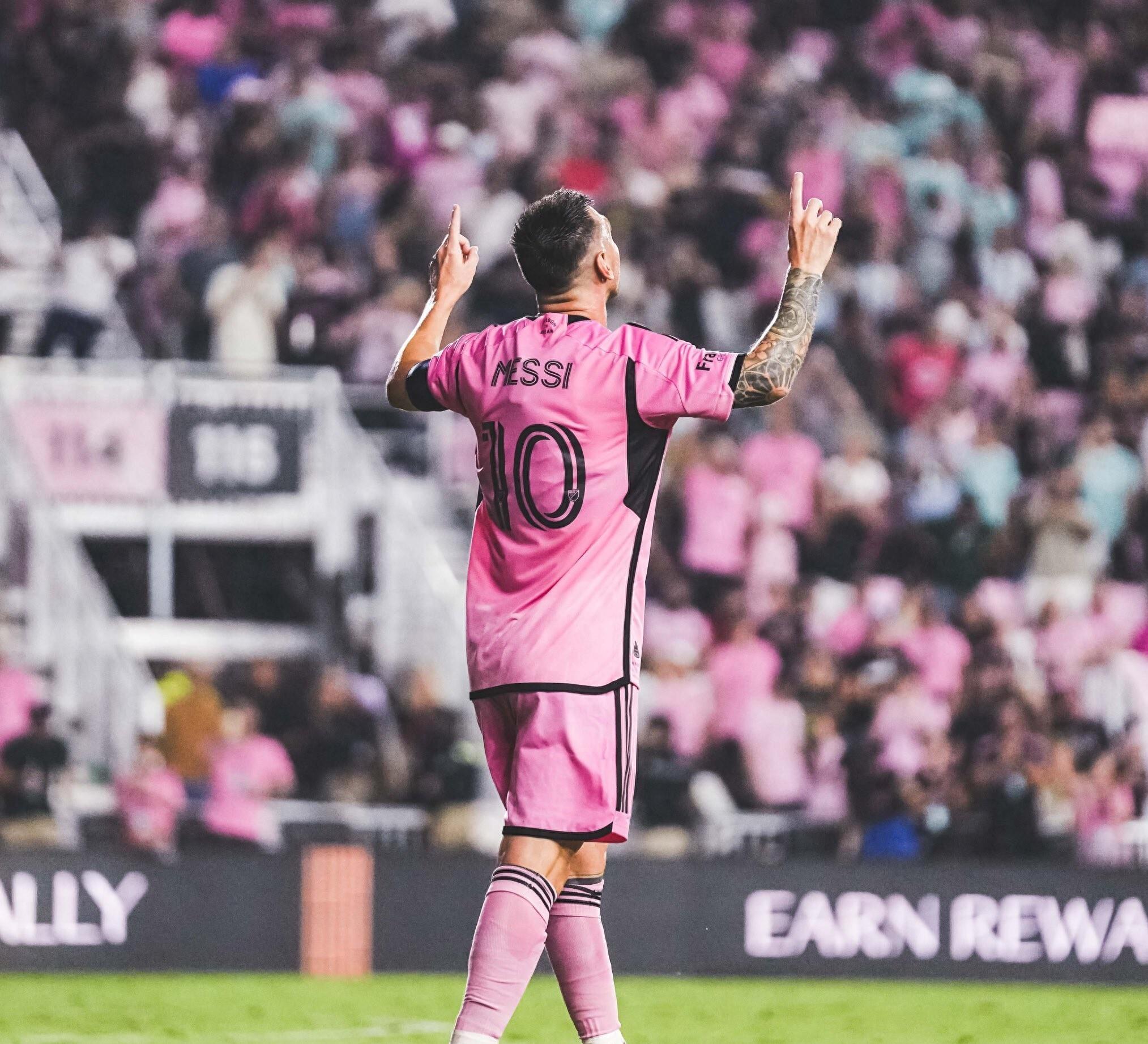 包含梅西连续场比赛斩获进球,全队士气高昂的词条 包含梅西连续场比赛斩获进球,全队士气高昂的词条