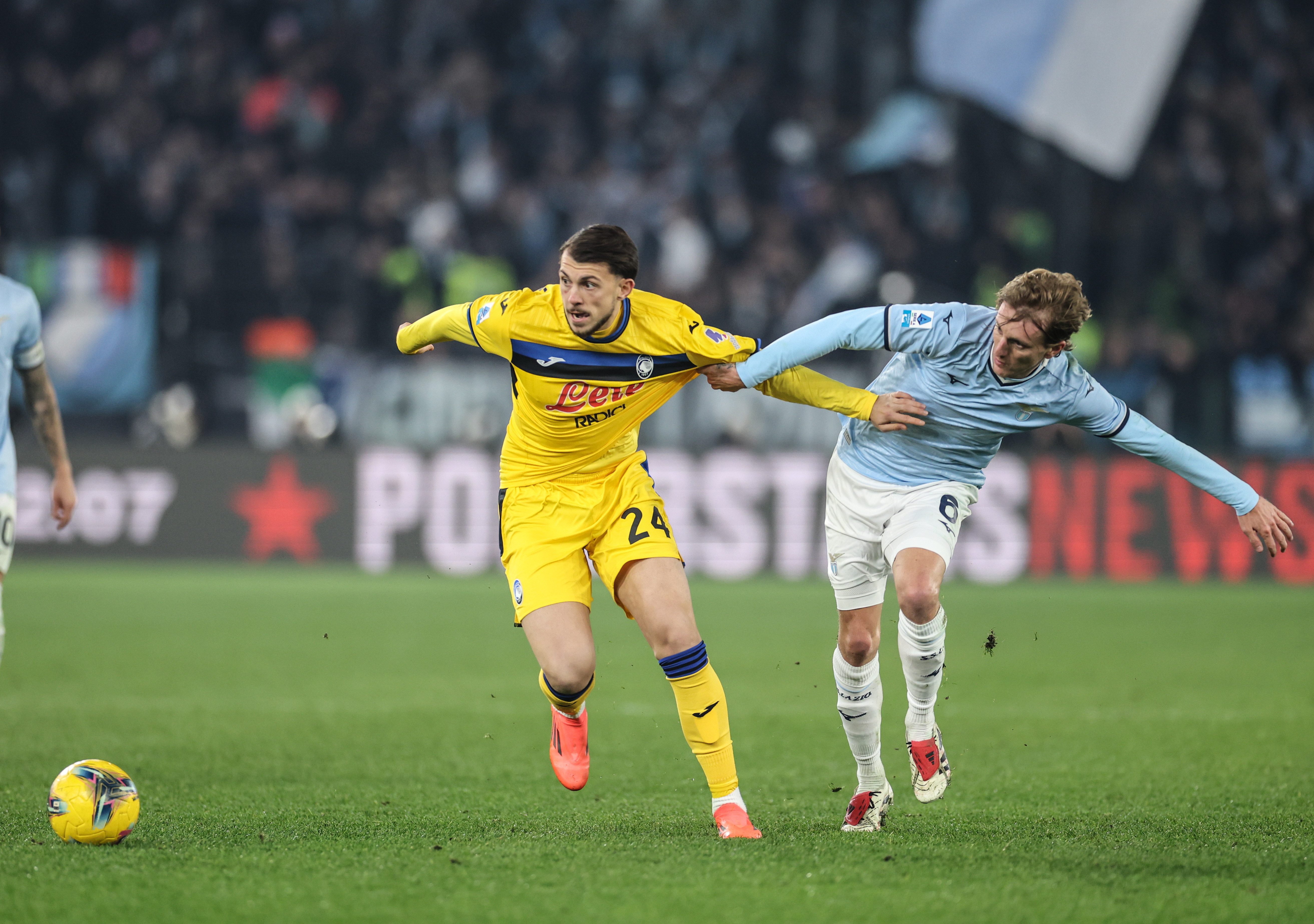 拉齐奥客场大胜,暂时占据联赛第三 拉齐奥客场大胜,暂时占据联赛第三