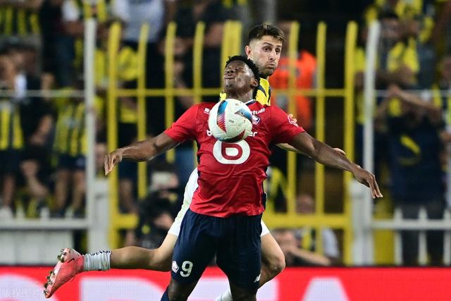 里尔队主场失利,欧洲资格受到威胁 里尔队主场失利,欧洲资格受到威胁