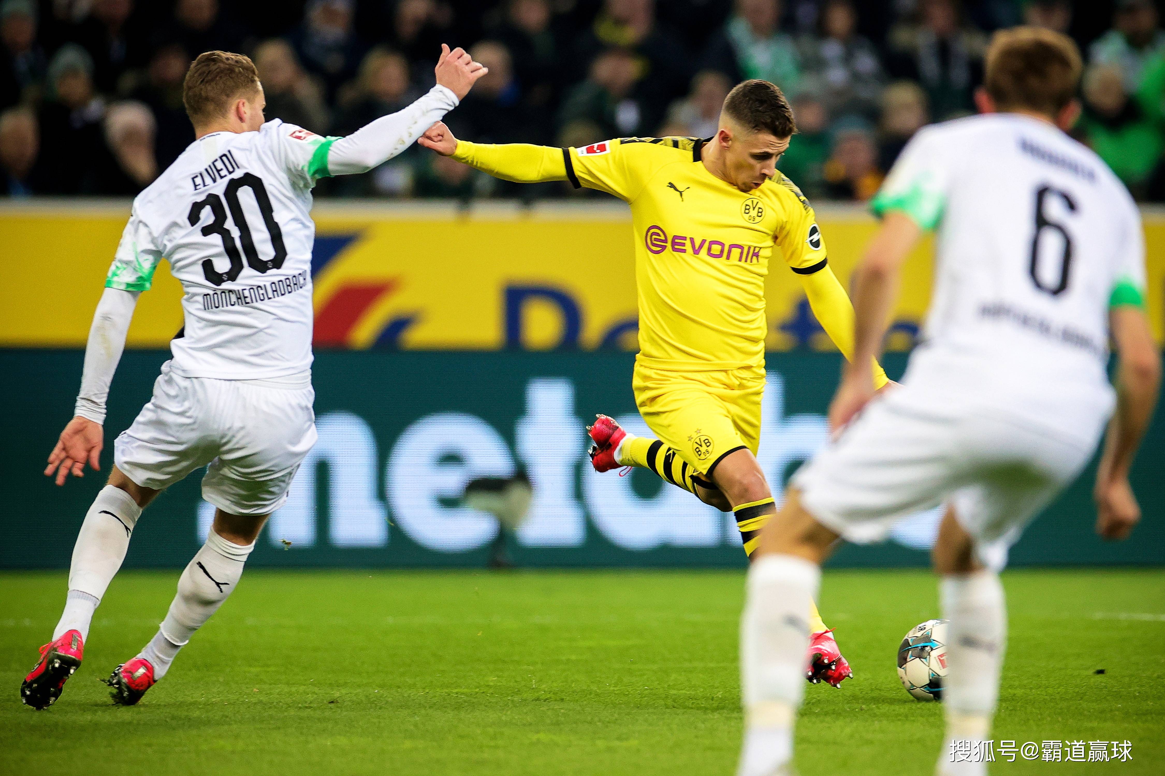 多特蒙德派出新锋线,欧冠资格前景一片晴朗 多特蒙德派出新锋线,欧冠资格前景一片晴朗