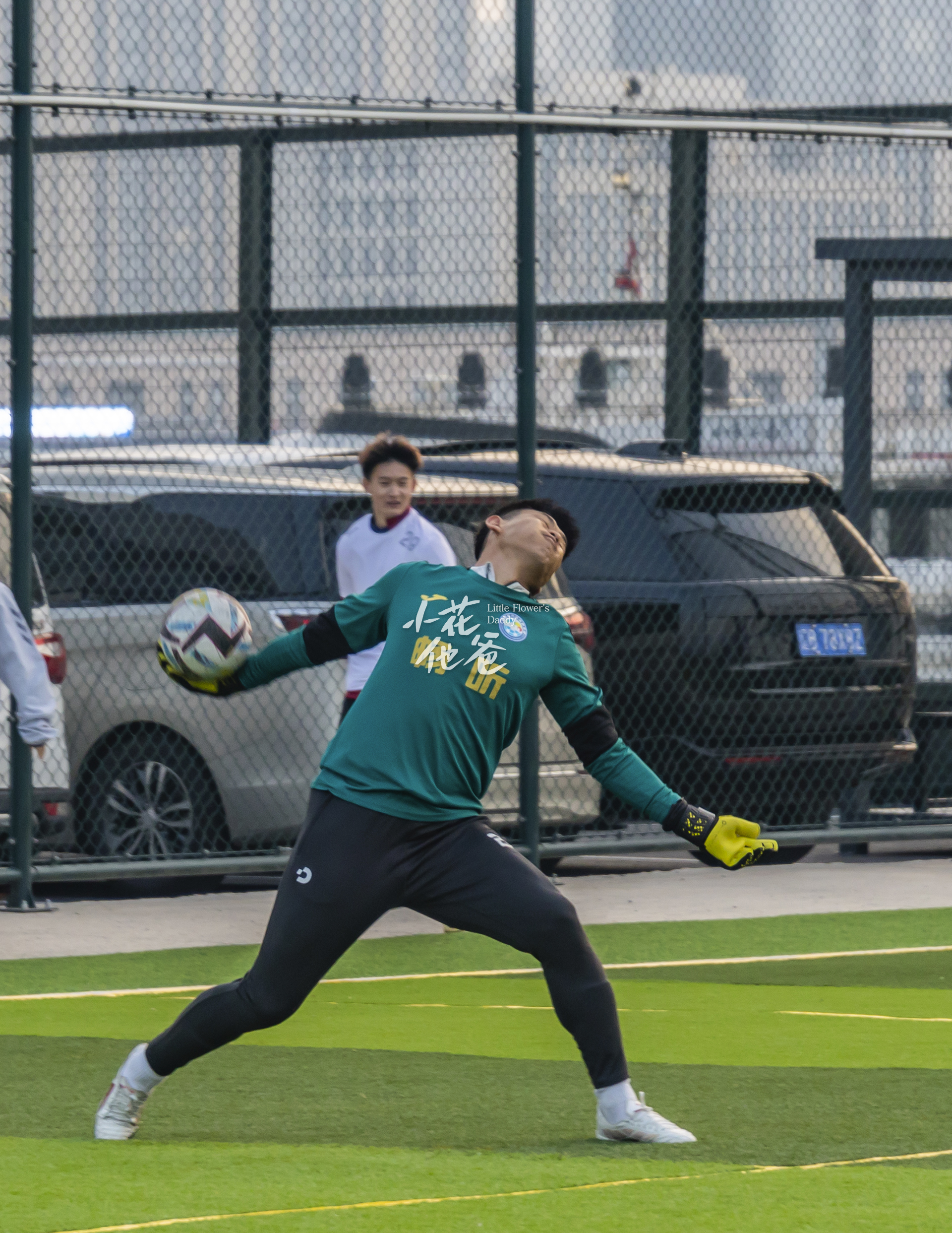 保持平稳发挥,助球队晋级胜出 保持平稳发挥,助球队晋级胜出