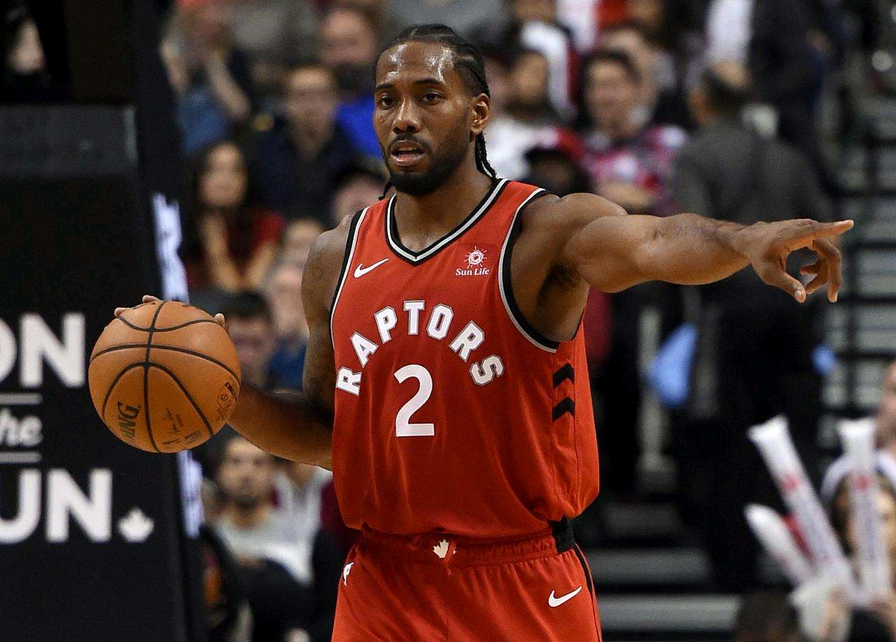 猛龙全队发挥出色,轻松赢得比赛 猛龙全队发挥出色,轻松赢得比赛