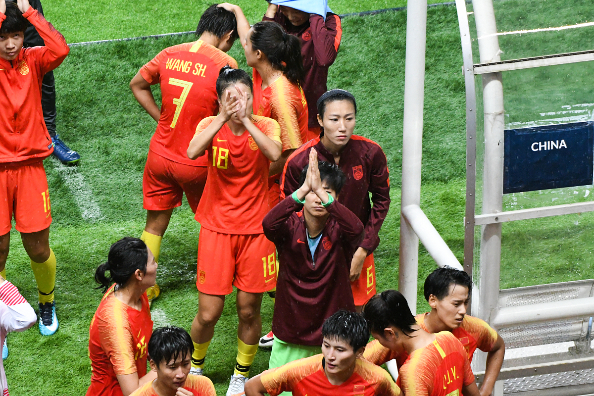 中国队表现稳定,赢得多项比赛争夺 中国队表现稳定,赢得多项比赛争夺