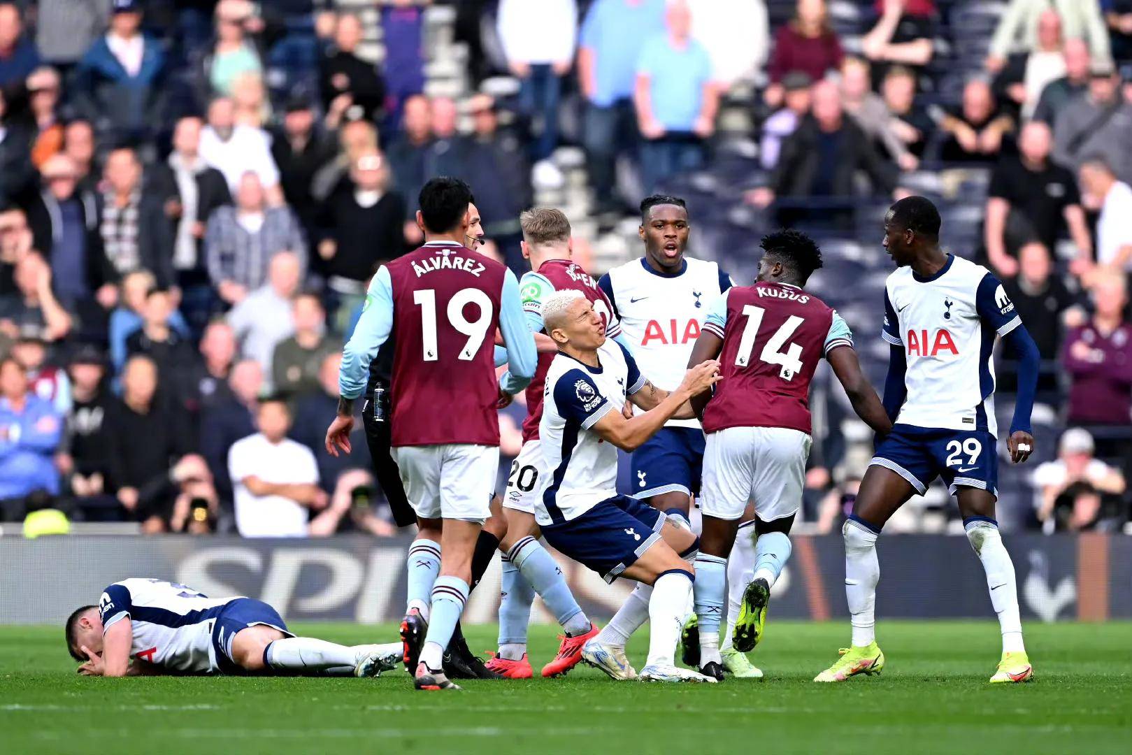 意大利完胜曼城,穆勒统治全场的简单介绍 意大利完胜曼城,穆勒统治全场的简单介绍