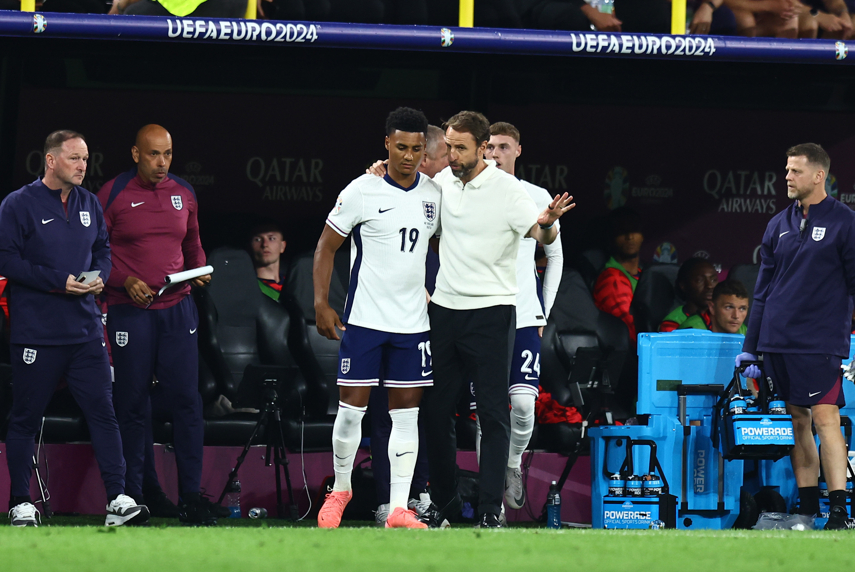 关于蒙特卡洛大师赛轻取戴维斯杯，鲁德状态火热的信息