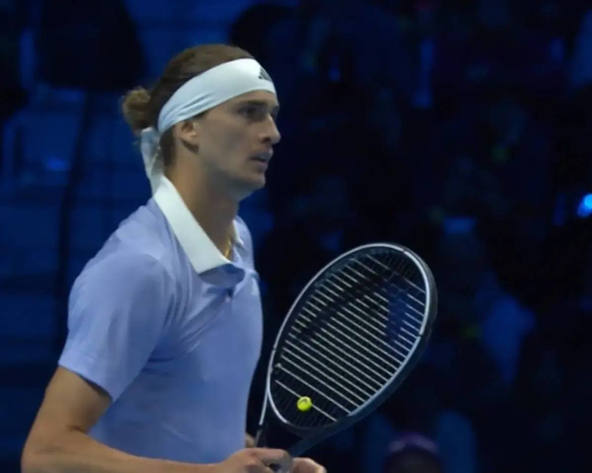 ATP总决赛轻取联合杯，兹维列夫统治全场